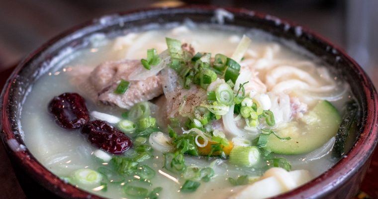 Hangari Kalguksu – Chicken Kalguksu